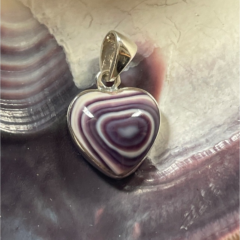Heart Pendant Wampum Quahog Shell Sterling Silver Medium Jewelry P1023